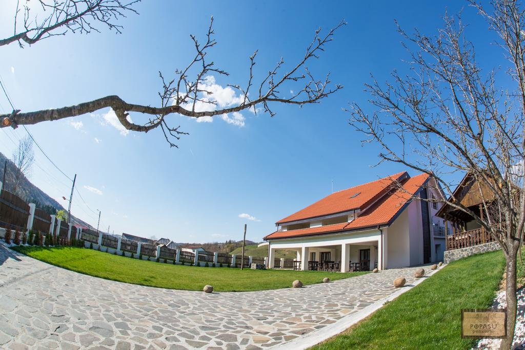 Pensiunea Popasu Suciu de Sus Ngoại thất bức ảnh